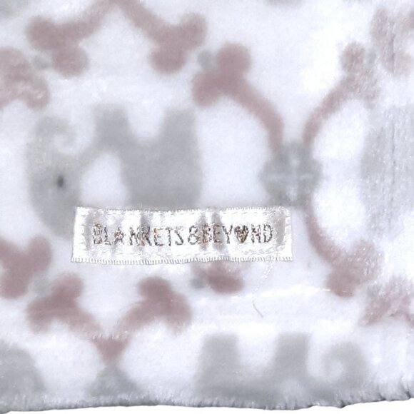 2021 Blankets & Beyond Elephant Baby Lovey Security Blanket 31" X 29" - Picture 3 of 5